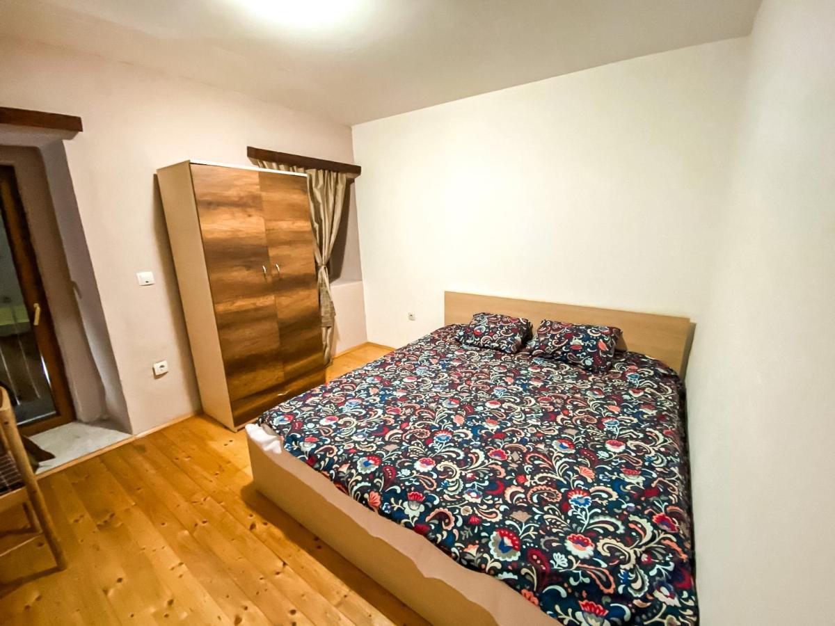 Yeti Guest House Mavrovo Ngoại thất bức ảnh