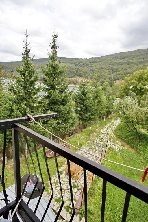 Yeti Guest House Mavrovo Ngoại thất bức ảnh