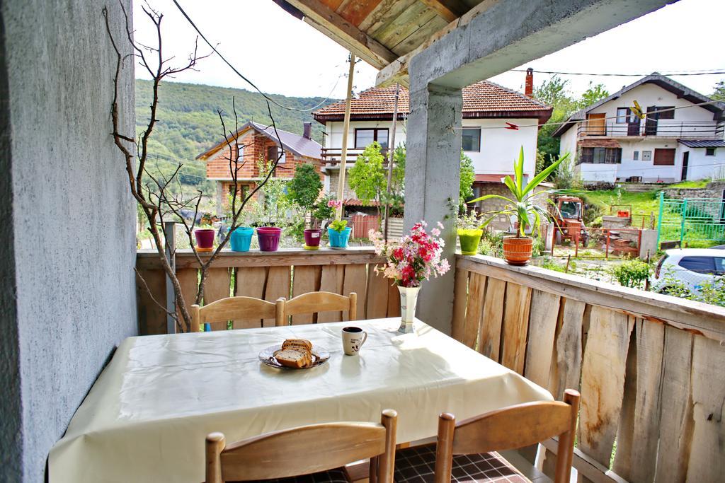 Yeti Guest House Mavrovo Ngoại thất bức ảnh