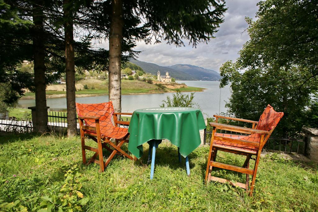 Yeti Guest House Mavrovo Ngoại thất bức ảnh