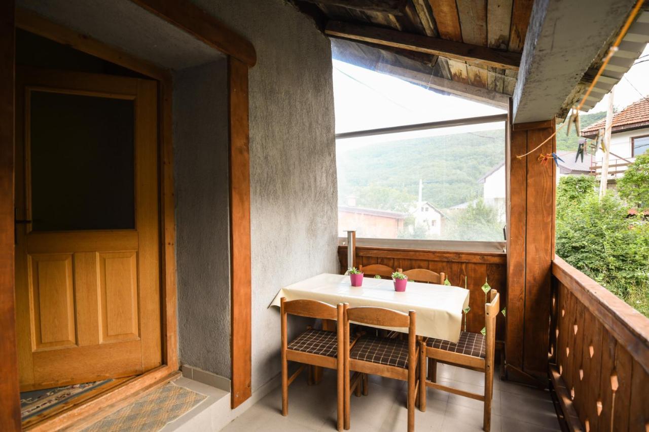Yeti Guest House Mavrovo Ngoại thất bức ảnh